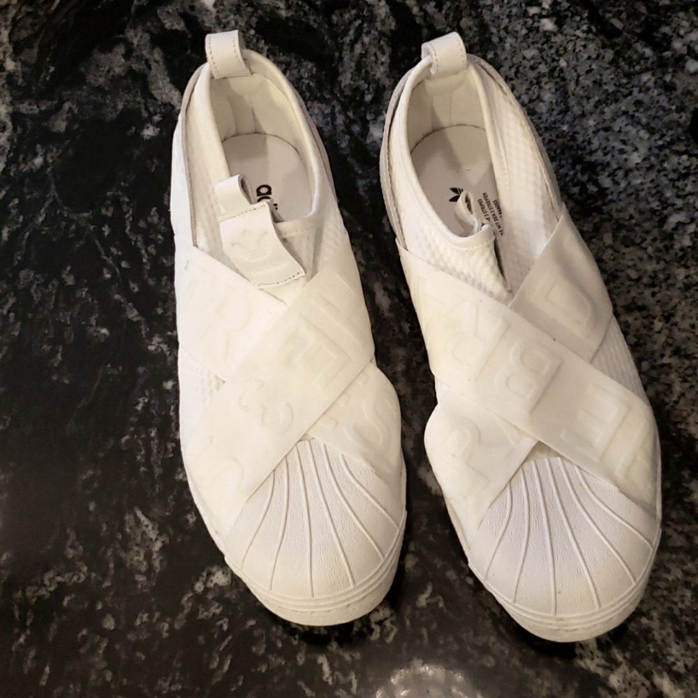 Laceless Adidas
